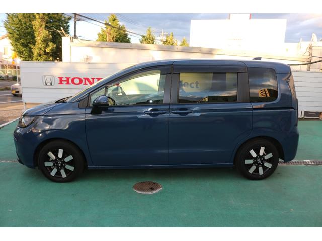 フリード e:HEVエアーEX 360°カメラ 衝突軽減システム オートマチックハイビーム 横滑り防止装置 クルーズコントロール サイドカーテンエアバック LEDランプ フルセグTV レーンキープ ETC装備(4枚目)