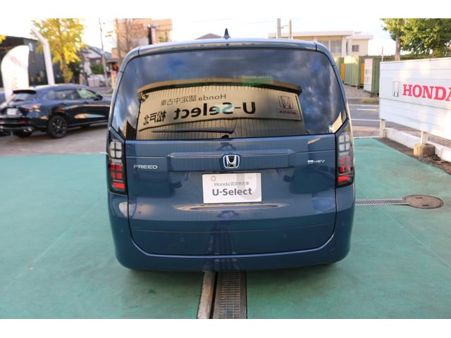 フリード e:HEVエアーEX 360°カメラ 衝突軽減システム オートマチックハイビーム 横滑り防止装置 クルーズコントロール サイドカーテンエアバック LEDランプ フルセグTV レーンキープ ETC装備(6枚目)