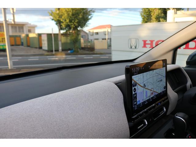 フリード e:HEVエアーEX 360°カメラ 衝突軽減システム オートマチックハイビーム 横滑り防止装置 クルーズコントロール サイドカーテンエアバック LEDランプ フルセグTV レーンキープ ETC装備(11枚目)