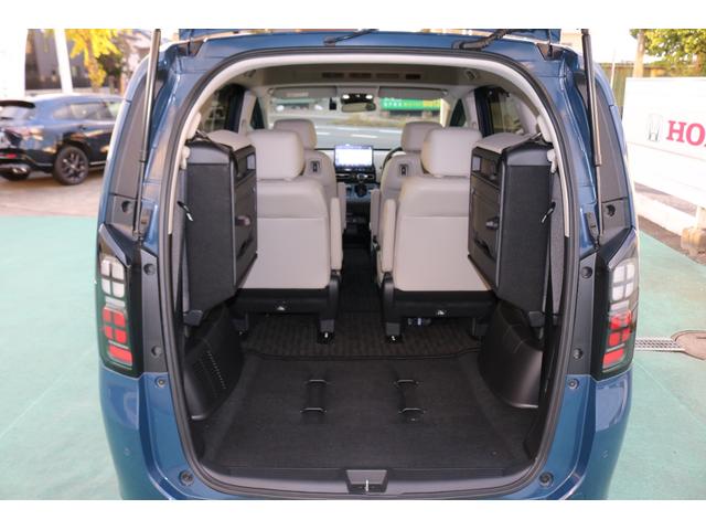 フリード e:HEVエアーEX 360°カメラ 衝突軽減システム オートマチックハイビーム 横滑り防止装置 クルーズコントロール サイドカーテンエアバック LEDランプ フルセグTV レーンキープ ETC装備(31枚目)