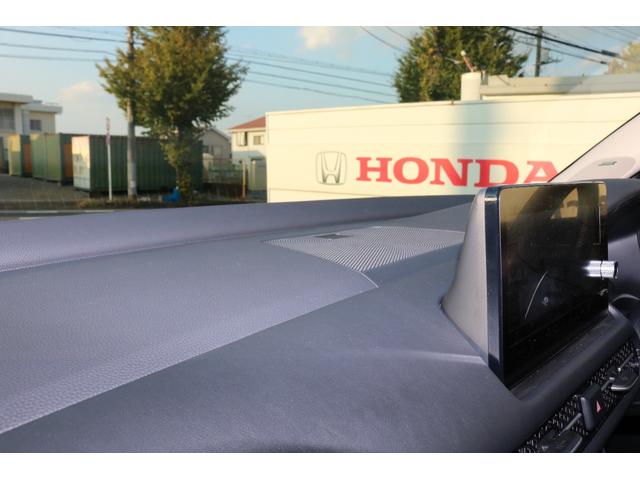 ＺＲ－Ｖ ｅ：ＨＥＶＺ　ｂｌｕｅｔｏｏｔｈ　レザー　Ｂカメラ　サイドエアバック　パワ－シ－ト　ナビＴＶ　ＬＥＤヘッドライト　ＵＳＢ接続　地デジ　Ｓヒーター　サポカー　ＥＴＣ車載器　Ｄレコ　パワーステアリング（11枚目）