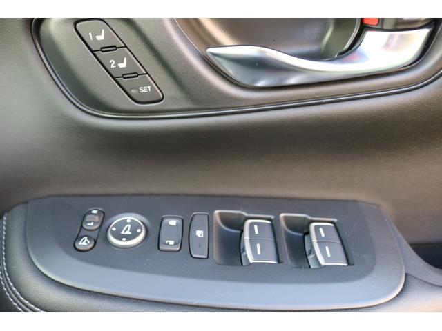 ＺＲ－Ｖ ｅ：ＨＥＶＺ　ｂｌｕｅｔｏｏｔｈ　レザー　Ｂカメラ　サイドエアバック　パワ－シ－ト　ナビＴＶ　ＬＥＤヘッドライト　ＵＳＢ接続　地デジ　Ｓヒーター　サポカー　ＥＴＣ車載器　Ｄレコ　パワーステアリング（19枚目）