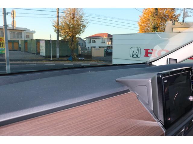 オデッセイ アブソルート・ＥＸ　整備記録簿　ＬＫＡＳ　シ－トヒ－タ－　バックモニター　フロントカメラ　スマ－トキ－　３列シート　ＤＶＤ再生　サイドカメラ　オートクルーズコントロール　パワーウィンドウ　エアバック（11枚目）