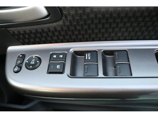 ステップワゴンスパーダ スパーダホンダセンシング LKA 助手席エアバッグ ワンオーナ- Wパワスラ 記録簿有 地デジ サイドエアバッグ LEDライト 電動格納ドアミラー 横滑り防止システム オートエアコン リアカメラ(19枚目)