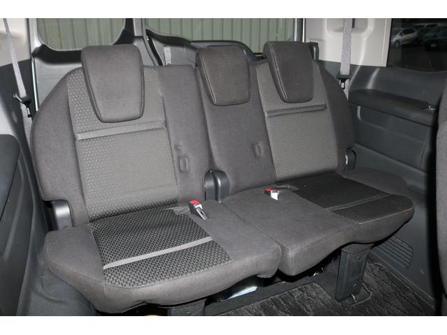 ステップワゴンスパーダ スパーダホンダセンシング LKA 助手席エアバッグ ワンオーナ- Wパワスラ 記録簿有 地デジ サイドエアバッグ LEDライト 電動格納ドアミラー 横滑り防止システム オートエアコン リアカメラ(26枚目)