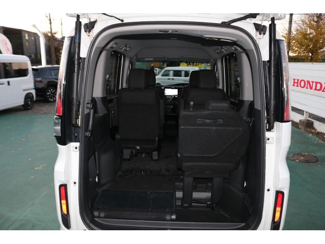 ステップワゴンスパーダ スパーダホンダセンシング LKA 助手席エアバッグ ワンオーナ- Wパワスラ 記録簿有 地デジ サイドエアバッグ LEDライト 電動格納ドアミラー 横滑り防止システム オートエアコン リアカメラ(28枚目)