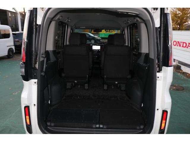 ステップワゴンスパーダ スパーダホンダセンシング LKA 助手席エアバッグ ワンオーナ- Wパワスラ 記録簿有 地デジ サイドエアバッグ LEDライト 電動格納ドアミラー 横滑り防止システム オートエアコン リアカメラ(29枚目)