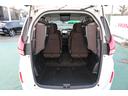リヤシートは簡単に倒すことが出来るのでラゲッジルームも広がります。レジャーにお仕事に大活躍ですね！