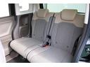 リアシートも広々です♪家族みんなでお出かけ、ロングドライブも快適です☆また簡単に座面収納が可能です！