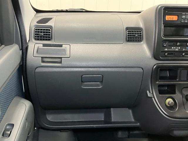 ハイゼットカーゴ クルーズ　４ＷＤ　エアコン　オーディオ　光軸調整ダイヤル　電動格納ミラー　パワーウインドウ　キーレス（12枚目）