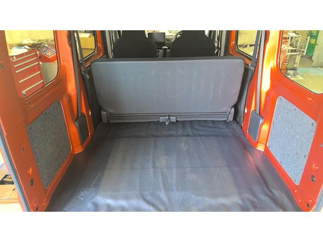 ハイゼットカーゴ ＤＸ　４ＷＤ　サポカーＳワイド適合　ディスプレイオーディオ　アクセサリーソケット　Ｐスタート　コーナーセンサー　アイドリングストップ　ステアリングスイッチ　ＵＳＢ接続端子　電動格納ミラー　キーフリー（10枚目）