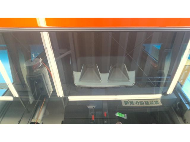 ハイゼットカーゴ ＤＸ　４ＷＤ　サポカーＳワイド適合　ディスプレイオーディオ　アクセサリーソケット　Ｐスタート　コーナーセンサー　アイドリングストップ　ステアリングスイッチ　ＵＳＢ接続端子　電動格納ミラー　キーフリー（22枚目）