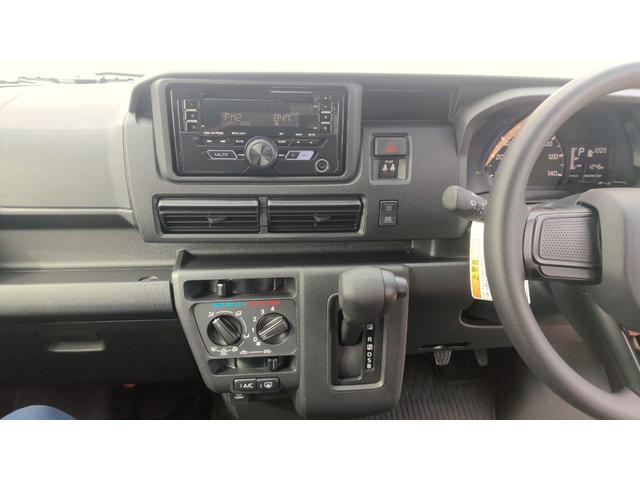 ハイゼットカーゴ クルーズ サポカーSワイド適合 オーディオ エアコン スマートインナーカメラ アプリケーションソケット Pスタート コーナーセンサー 横滑り防止機能 誤発進抑制機能 電動格納ミラー パワーウインドウ キーフリー(12枚目)