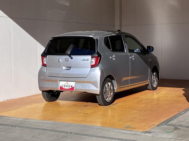 ミライース X SAIII サポカーSワイド適合 エアコン Bカメラ コーナーセンサー 光軸調整ダイヤル オートハイビーム アイドリングストップ 横滑り防止機能 誤発進抑制機能 電動格納ミラー パワーウインドウ キーレス(8枚目)