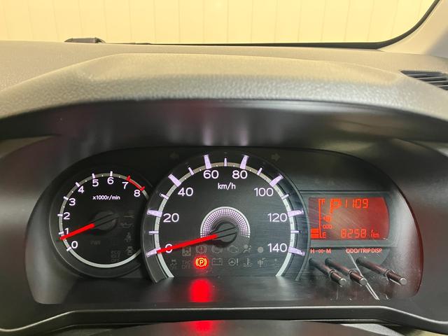 ムーヴ Xターボ SA 4WD スマアシ Bカメラ ステアリングスイッチ オートエアコン Pスタート エコアイドル 横滑り防止機能 誤発進抑制機能 光軸調整ダイヤル 電動格納ミラー キーフリー(14枚目)