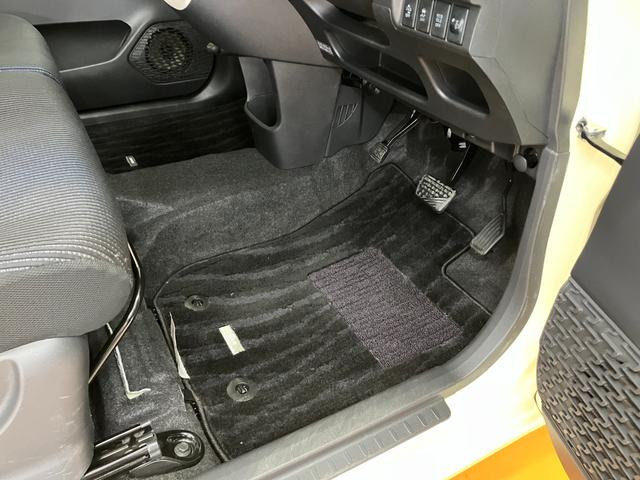 ムーヴ Xターボ SA 4WD スマアシ Bカメラ ステアリングスイッチ オートエアコン Pスタート エコアイドル 横滑り防止機能 誤発進抑制機能 光軸調整ダイヤル 電動格納ミラー キーフリー(20枚目)