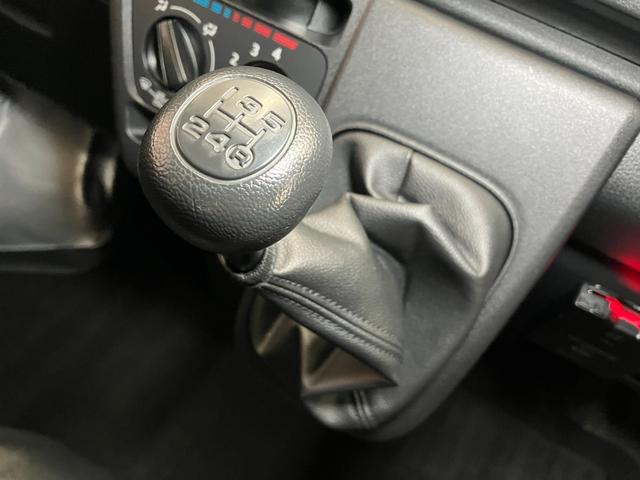 ハイゼットカーゴ DX 4WD サポカーSワイド適合 5段MTシフト ETC エアコン コーナーセンサー アイドリングストップ 光軸調整ダイヤル 横滑り防止機能 誤発進抑制機能 パワーウインドウ キーレス(20枚目)