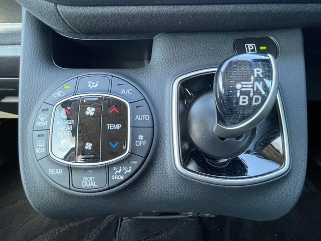 ハイブリッドV 禁煙 フル装備 純正SDナビ CD DVD Bluetooth フルセグ バックカメラ 前方ドラレコ 両側電動スライドドア 衝突被害軽減 シートヒーター LEDヘッドライト スマートキー ワンオーナー(25枚目)