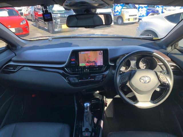 G モデリスタフルエアロ トヨタセーフティセンス BSM 禁煙 8インチメモリーナビ フルセグTV Bluetooth 前後ドラレコ バックカメラ ETC シーケンシャルウィンカー ヒーター付電動ハーフレザーシート レーダークルコン コーナーセンサー LED(3枚目)