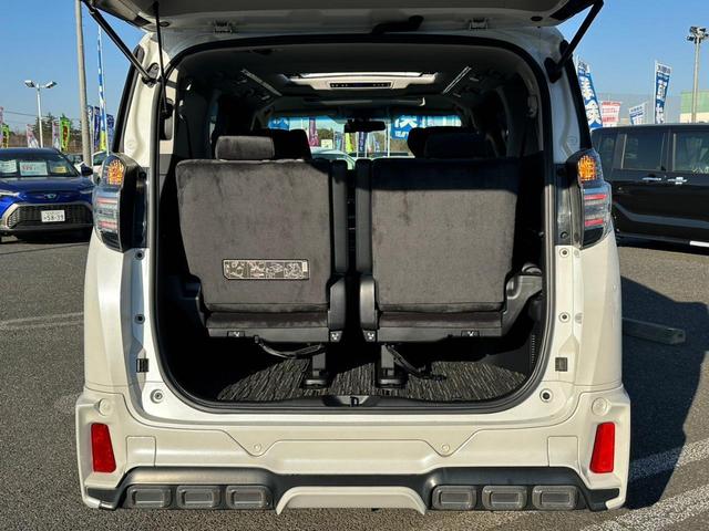 2.5Z Gエディション TRDフルエアロ ツインサンルーフ 禁煙 9インチSDナビ 両側電動スライドドア フルセグTV Bluetooth 前後ドラレコ ETC バックカメラ 電動リアゲート 電動ハーフレザーシートLEDヘッドライト フォグ 20インチアルミ(22枚目)