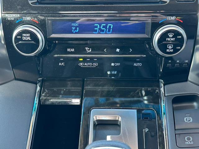 2.5Z Gエディション TRDフルエアロ ツインサンルーフ 禁煙 9インチSDナビ 両側電動スライドドア フルセグTV Bluetooth 前後ドラレコ ETC バックカメラ 電動リアゲート 電動ハーフレザーシートLEDヘッドライト フォグ 20インチアルミ(29枚目)