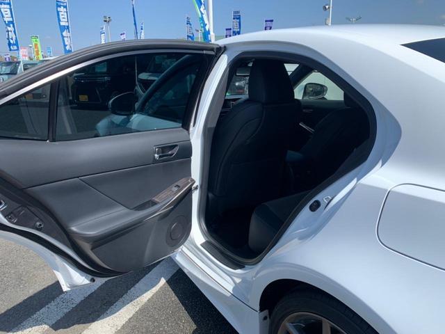 IS300h Fスポーツ TRDフルエアロ+4本出しマフラー 禁煙 1オーナー プリクラッシュセーフティ Fスポーツ専用本革スポーツシート SDナビ LDA AHB レーダークルコン フルセグTV Bluetooth バックカメラ ETC2.0 ベンチレーション(18枚目)
