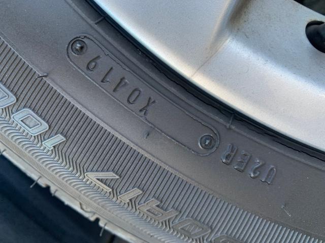 3.5V Lエディション ツインサンルーフ 電動レザーシート 禁煙車 サンルーフ 本革電動シート Wリヤモニター カロッツェリアSDナビ フルセグTV ブルートゥース 両側自動スライドドア 電動リアゲート バックカメラ ETC 前後ドラレコ クルーズコントロール(25枚目)