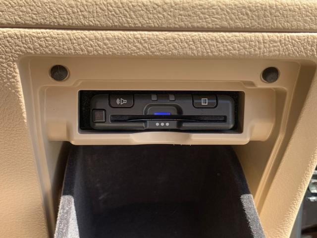 3.5V Lエディション ツインサンルーフ 電動レザーシート 禁煙車 サンルーフ 本革電動シート Wリヤモニター カロッツェリアSDナビ フルセグTV ブルートゥース 両側自動スライドドア 電動リアゲート バックカメラ ETC 前後ドラレコ クルーズコントロール(49枚目)