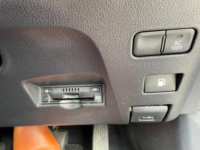 Aプレミアム LED付フルエアロ トヨタセーフティセンス 禁煙 後期型 9インチSDナビ BSM HUD フルセグTV Bluetooth バックカメラ ETC ドラレコ パーキングアシスト 温冷付電動黒革シート AC100V電源 レーダークルコン LED(29枚目)