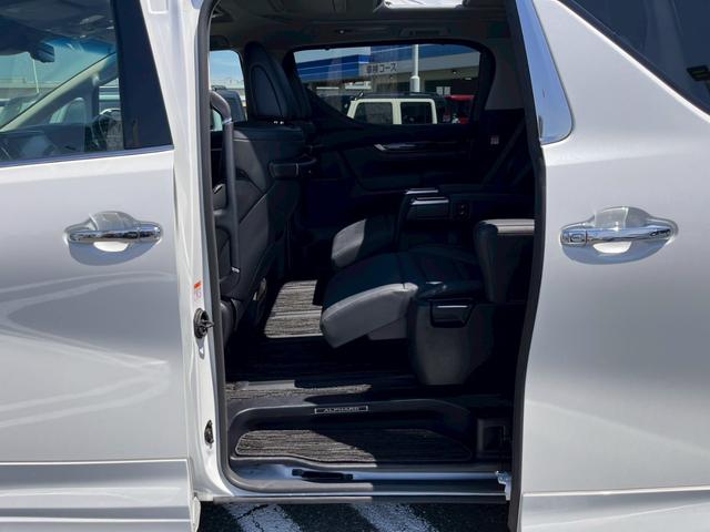 アルファード ２．５ＳＣパッケージＴＲＤフルエアロ　スペアタイヤ　ドラレコ　１オーナー　禁煙　車線逸脱警報　衝突被害軽減　ツインサンルーフ　アダプティブクルコン　　メーカーナビ　ＤＶＤ　Ｂｌｕｅｔｏｏｔｈ　電動黒革シート　デジタルインナーミラー　両側電動ドア　電動バックドア（20枚目）