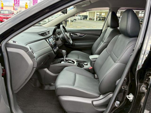 エクストレイル 20Xi【4WD】【プロパイロット】【MC後期】【買取直販】 衝突被害軽減 車線逸脱警告 アダプティブクルコン 純正ナビ フルセグ Bluetooth 全方位カメラ デジタルインナーミラー LEDライト 電動リアゲート ETC コーナーセンサー 防水シート 禁煙(17枚目)