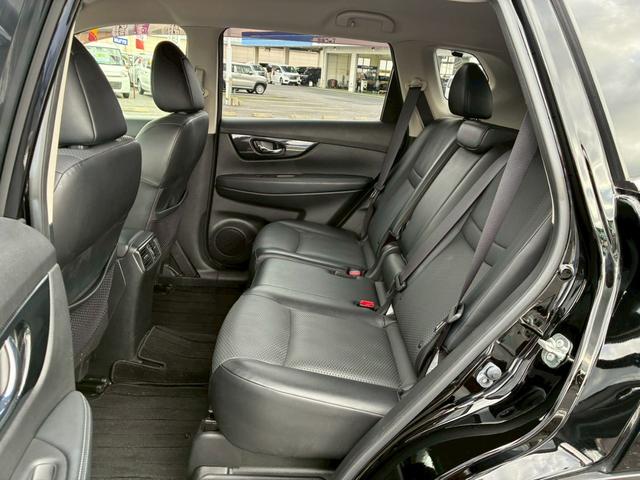 エクストレイル 20Xi【4WD】【プロパイロット】【MC後期】【買取直販】 衝突被害軽減 車線逸脱警告 アダプティブクルコン 純正ナビ フルセグ Bluetooth 全方位カメラ デジタルインナーミラー LEDライト 電動リアゲート ETC コーナーセンサー 防水シート 禁煙(19枚目)