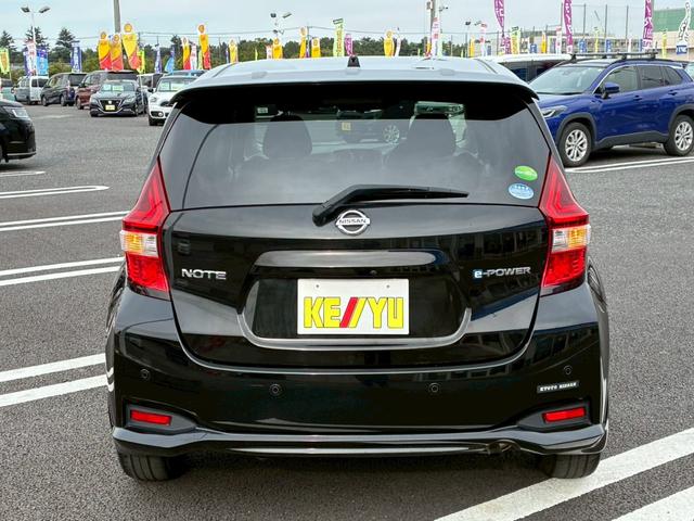 ノート e-パワー X【レンタアップ】【禁煙】 衝突被害軽減 車線逸脱警告 純正ナビ CD録音 DVD再生 フルセグ Bluetooth 全方位カメラ デジタルインナーミラー ETC LEDライト フォグ コーナーセンサー スマートキー 社外アルミ(7枚目)