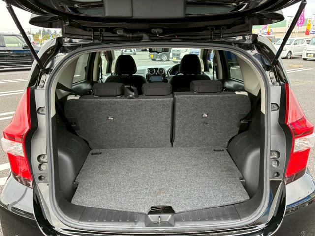 ノート e-パワー X【レンタアップ】【禁煙】 衝突被害軽減 車線逸脱警告 純正ナビ CD録音 DVD再生 フルセグ Bluetooth 全方位カメラ デジタルインナーミラー ETC LEDライト フォグ コーナーセンサー スマートキー 社外アルミ(20枚目)