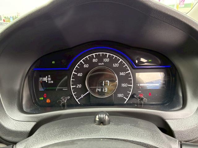 ノート e-パワー X【レンタアップ】【禁煙】 衝突被害軽減 車線逸脱警告 純正ナビ CD録音 DVD再生 フルセグ Bluetooth 全方位カメラ デジタルインナーミラー ETC LEDライト フォグ コーナーセンサー スマートキー 社外アルミ(34枚目)