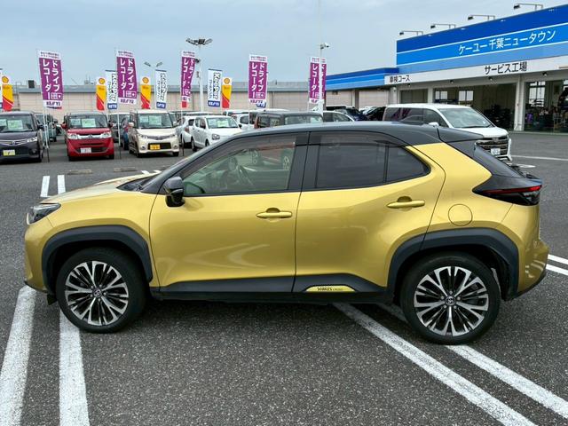 ヤリスクロス ハイブリッドZ【4WD】【下取直販】 衝突被害軽減 車線逸脱警告 アダプティブクルコン 純正9型ディスプレイ フルセグ Bluetooth AC1500W バックカメラ ETC LEDライト コーナーセンサー 電動ハーフレザーシート 禁煙(10枚目)