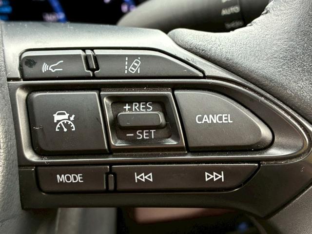 ヤリスクロス ハイブリッドZ【4WD】【下取直販】 衝突被害軽減 車線逸脱警告 アダプティブクルコン 純正9型ディスプレイ フルセグ Bluetooth AC1500W バックカメラ ETC LEDライト コーナーセンサー 電動ハーフレザーシート 禁煙(30枚目)