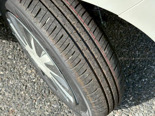 ワゴンRスマイル ハイブリッドX【届出済未使用車】【4WD】 衝突被害軽減 車線逸脱警告 アダプティブクルコン 全方位カメラ付純正9型ナビ CD/DVD フルセグTV Bluetooth HUD LEDライト 両側電動スライド コーナーセンサー シートヒーター(16枚目)