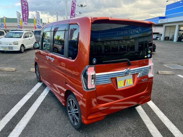 タント カスタムＲＳ　トップエディションＳＡＩＩ【ターボ】【禁煙】　衝突被害軽減　車線逸脱警告　純正８型ナビ　ＣＤ／ＤＶＤ再生　フルセグＴＶ　Ｂｌｕｅｔｏｏｔｈ　バックカメラ　ＬＥＤライト　ＥＴＣ　両側電動スライド　アイドリングストップ　ハーフレザーシート　純正アルミ（10枚目）