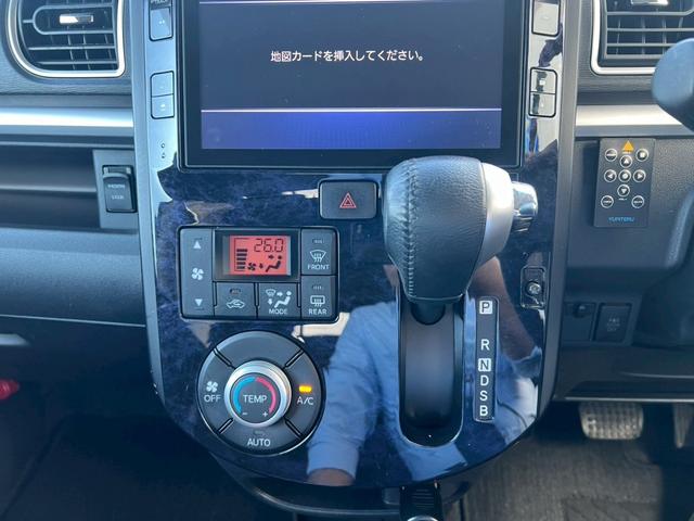 タント カスタムＲＳ　トップエディションＳＡＩＩ【ターボ】【禁煙】　衝突被害軽減　車線逸脱警告　純正８型ナビ　ＣＤ／ＤＶＤ再生　フルセグＴＶ　Ｂｌｕｅｔｏｏｔｈ　バックカメラ　ＬＥＤライト　ＥＴＣ　両側電動スライド　アイドリングストップ　ハーフレザーシート　純正アルミ（27枚目）