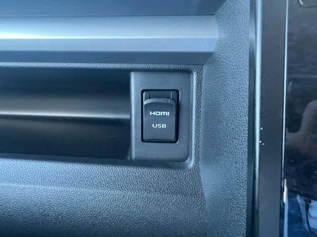 タント カスタムＲＳ　トップエディションＳＡＩＩ【ターボ】【禁煙】　衝突被害軽減　車線逸脱警告　純正８型ナビ　ＣＤ／ＤＶＤ再生　フルセグＴＶ　Ｂｌｕｅｔｏｏｔｈ　バックカメラ　ＬＥＤライト　ＥＴＣ　両側電動スライド　アイドリングストップ　ハーフレザーシート　純正アルミ（30枚目）