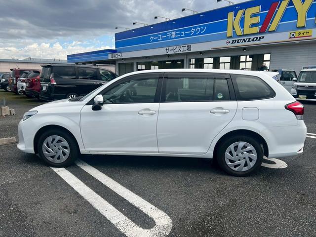 カローラフィールダー ハイブリッド　ＥＸ　衝突被害軽減　車線逸脱警告　社外ナビ　Ｂｌｕｅｔｏｏｔｈ　バックカメラ　コーナーセンサー　スマートキー　プッシュスタート　ＥＴＣ　電動格納ミラー　ウィンカーミラー　８エアバック　オートＡ／Ｃ　禁煙（13枚目）