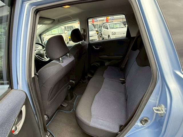 フィット G【買取直販】 社外メモリーナビ CD再生 ワンセグTV ヘッドライトレベライザー ETC 電動格納ミラー ミラーウィンカー キーレスエントリー オートA/C Wエアバック 禁煙(16枚目)