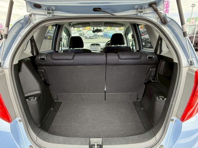 フィット G【買取直販】 社外メモリーナビ CD再生 ワンセグTV ヘッドライトレベライザー ETC 電動格納ミラー ミラーウィンカー キーレスエントリー オートA/C Wエアバック 禁煙(17枚目)