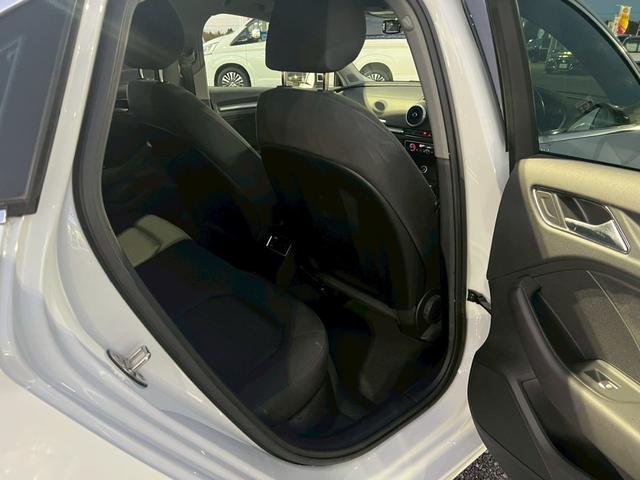 Ａ３セダン １．４ＴＦＳＩ【下取直販】【禁煙】　純正ナビ　ＣＤ／ＤＶＤ再生　フルセグＴＶ　Ｂｌｕｅｔｏｏｔｈ　バックカメラ　ＥＴＣ　ＨＩＤライト　スマートキー　プッシュスタート　クルーズコントロール　コーナーセンサー　電格ミラー　ウィンカーミラー（27枚目）