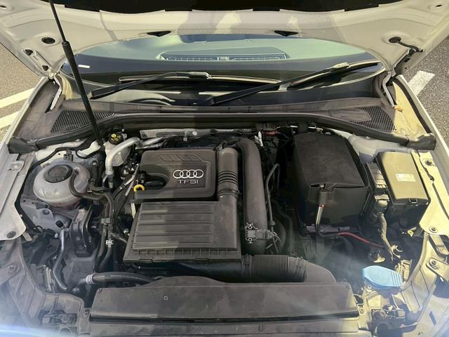 Ａ３セダン １．４ＴＦＳＩ【下取直販】【禁煙】　純正ナビ　ＣＤ／ＤＶＤ再生　フルセグＴＶ　Ｂｌｕｅｔｏｏｔｈ　バックカメラ　ＥＴＣ　ＨＩＤライト　スマートキー　プッシュスタート　クルーズコントロール　コーナーセンサー　電格ミラー　ウィンカーミラー（46枚目）