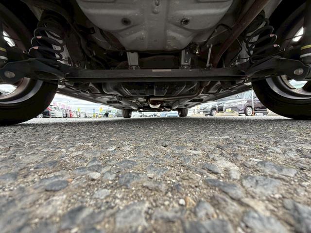 タント カスタムRS トップエディションSA 禁煙 両側電動スライド 衝突被害軽減 純正ナビ CD/DVD再生 フルセグTV Bluetooth バックカメラ LEDライト フォグランプ 両側電動スライド ETC スマートキー プッシュスタート ハーフレザーシート 禁煙(6枚目)