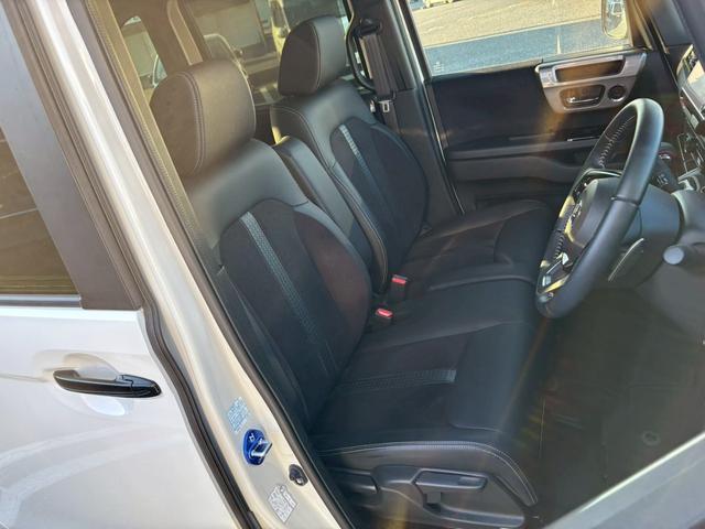 Ｎ－ＢＯＸカスタム Ｌターボ　スタイル＋ブラック　禁煙　両側電動スライドドア　ホンダセンシング　車線逸脱警告　純正８型地デジナビ　バックカメラ　Ｂｌｕｅｔｏｏｔｈ　ＵＳＢ　ＬＥＤオートライト　追従クルコン　半革シート　シートヒーター　パドルシフト　純正アルミ　スペアキー　保証書（17枚目）
