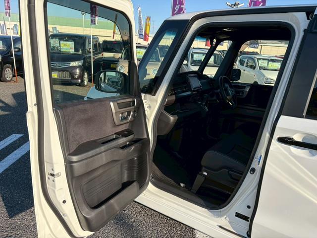 Ｎ－ＢＯＸカスタム Ｌターボ　スタイル＋ブラック　禁煙　両側電動スライドドア　ホンダセンシング　車線逸脱警告　純正８型地デジナビ　バックカメラ　Ｂｌｕｅｔｏｏｔｈ　ＵＳＢ　ＬＥＤオートライト　追従クルコン　半革シート　シートヒーター　パドルシフト　純正アルミ　スペアキー　保証書（22枚目）