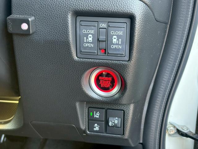 Ｎ－ＢＯＸカスタム Ｌターボ　スタイル＋ブラック　禁煙　両側電動スライドドア　ホンダセンシング　車線逸脱警告　純正８型地デジナビ　バックカメラ　Ｂｌｕｅｔｏｏｔｈ　ＵＳＢ　ＬＥＤオートライト　追従クルコン　半革シート　シートヒーター　パドルシフト　純正アルミ　スペアキー　保証書（28枚目）